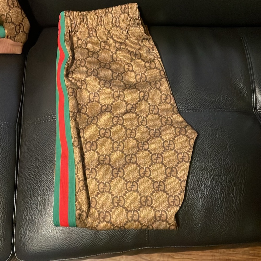 Gucci Tracksuit - Picture 11 of 15